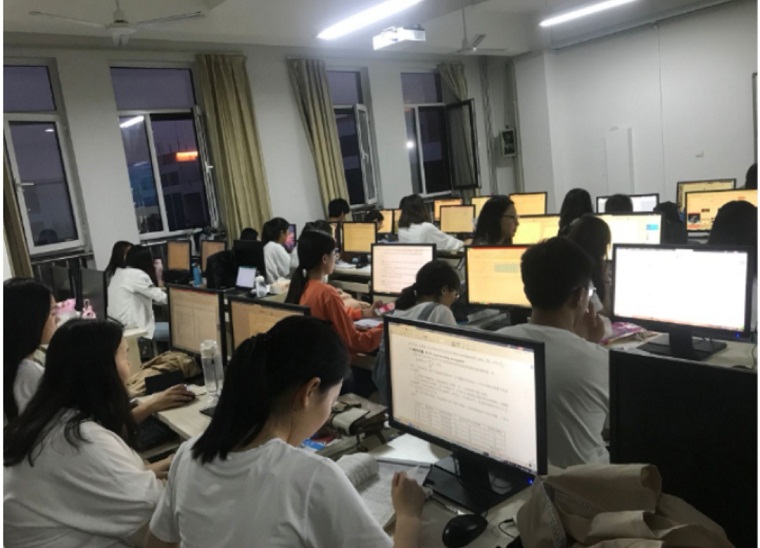 冰球官网在第十二届“中国电机工程学会杯”全国大学生电工数学建模竞赛中获佳绩 