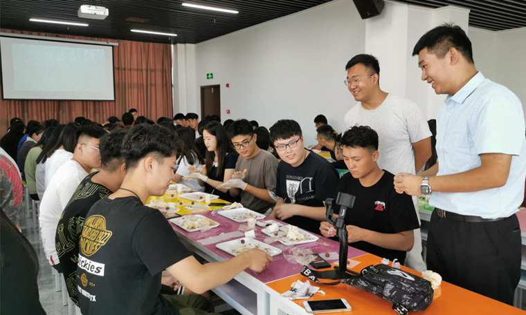 冰球突破豪华版官方网站护理与健康学院皓博堂中医研学之旅