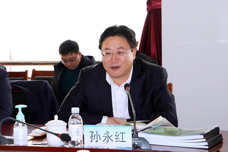 西海岸新区工委书记、区委书记孙永红一行到冰球突破豪华版官方网站调研