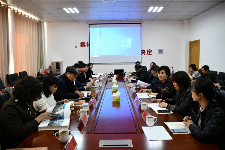 冰球官网关工委主任宋庆泽应邀参加灵山卫街道“历史记忆重塑与当代价值探求”研讨会