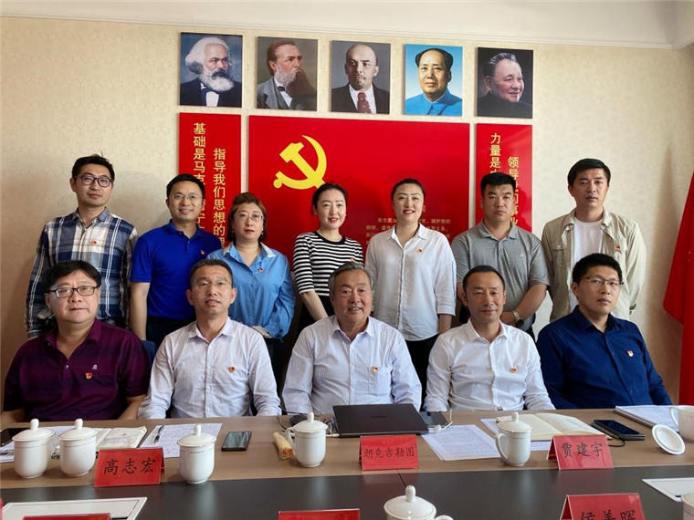 冰球官网朝克吉勒图教授应邀在山东省蒙商会三个党支部上党课
