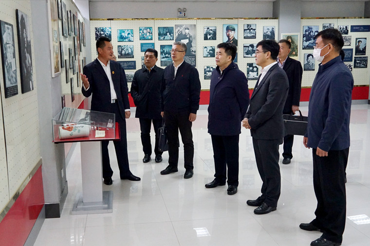 山东省中华职业教育社秘书长宋海伟一行来冰球官网调研指导