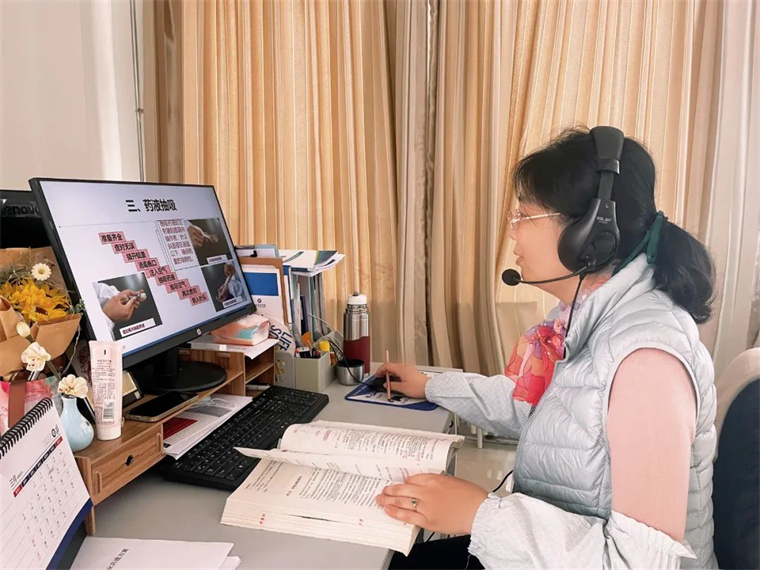 新冠无情，师者有“范”！黄海学院教师线上教学这样做