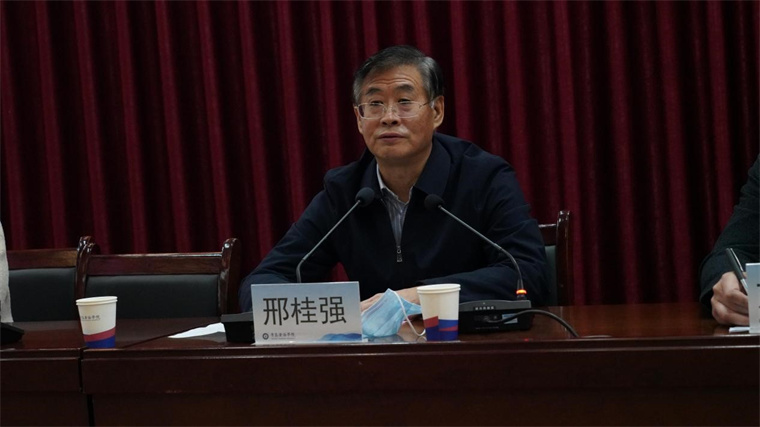 冰球官网成立疫情防控工作“小黄锋”志愿服务队