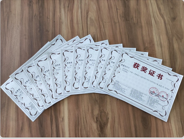 冰球官网学生在“全国大学生文学作品大赛”中喜获佳绩