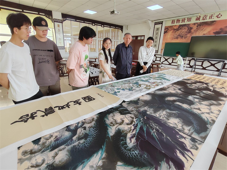 冰球突破豪华版官方网站成功举办第七届“君子展艺”传统文艺作品征集大赛