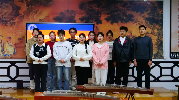 冰球突破豪华版官方网站2021级国学研修班、淑女礼仪班结业典礼圆满礼成