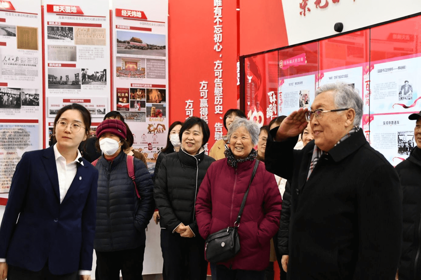 民建市委市直机关支部领导莅临冰球官网参观