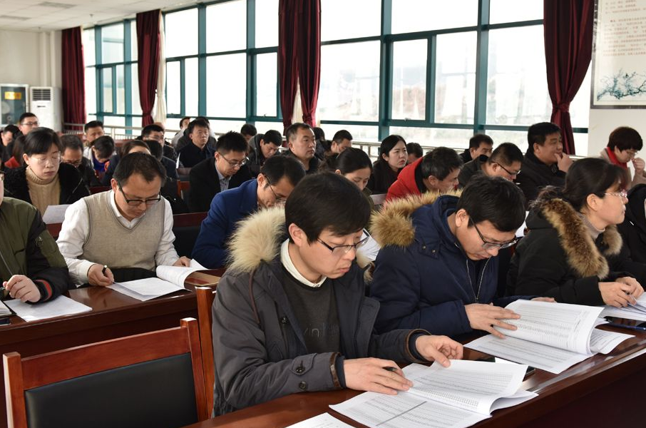 冰球突破豪华版官方网站召开2019年艺术校考工作会议，确保考试万无一失