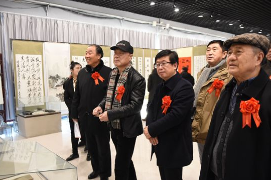 冰球官网举办庆祝改革开放40周年7所高校师生书画联展