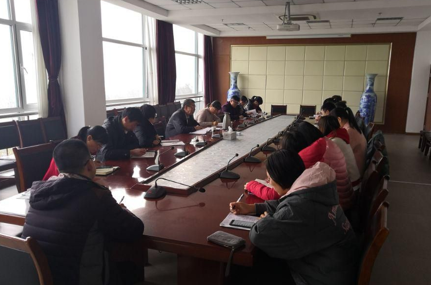 科研服务部组织召开冰球官网科研骨干教师座谈会